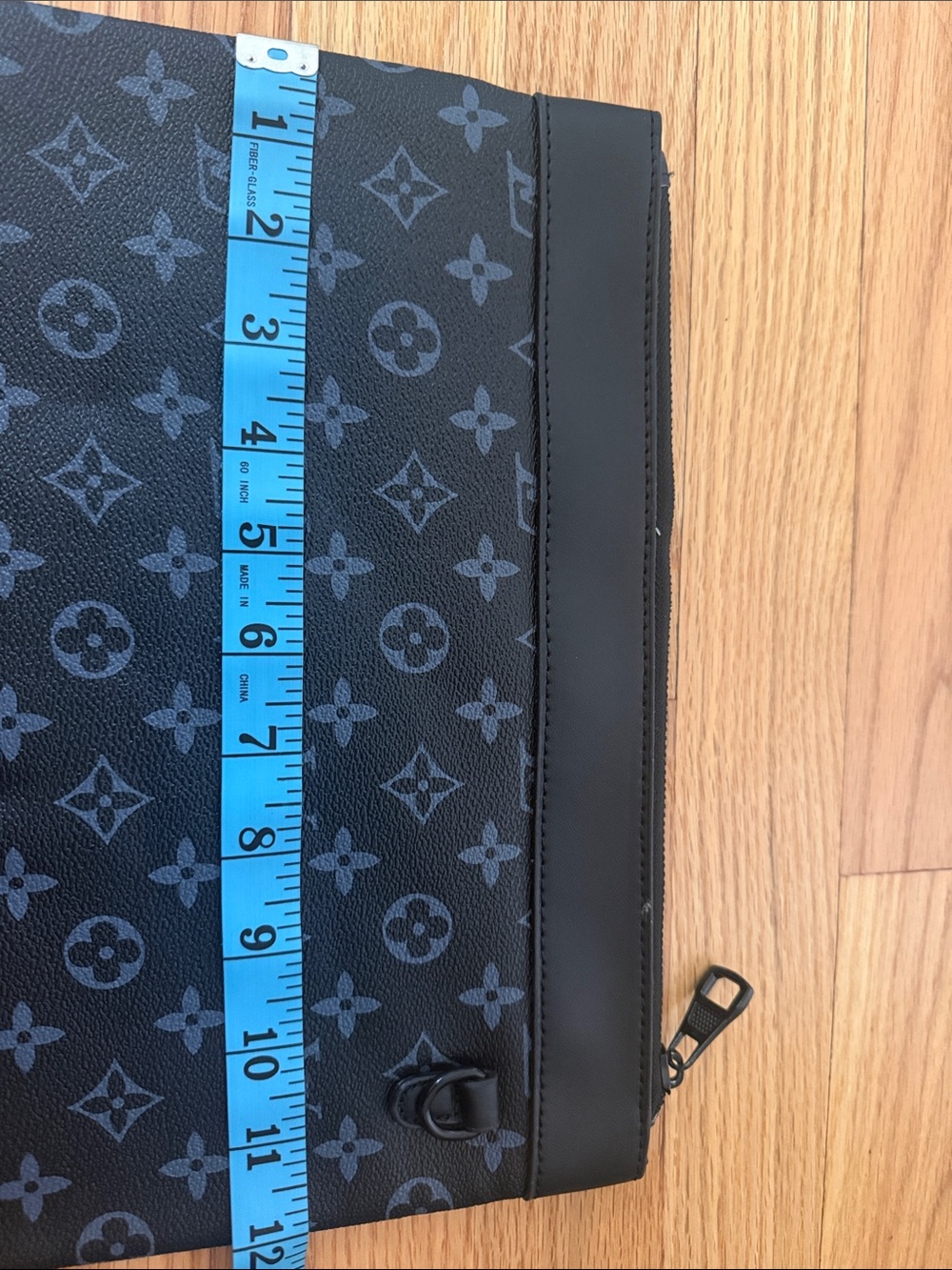 Oversized wristlet